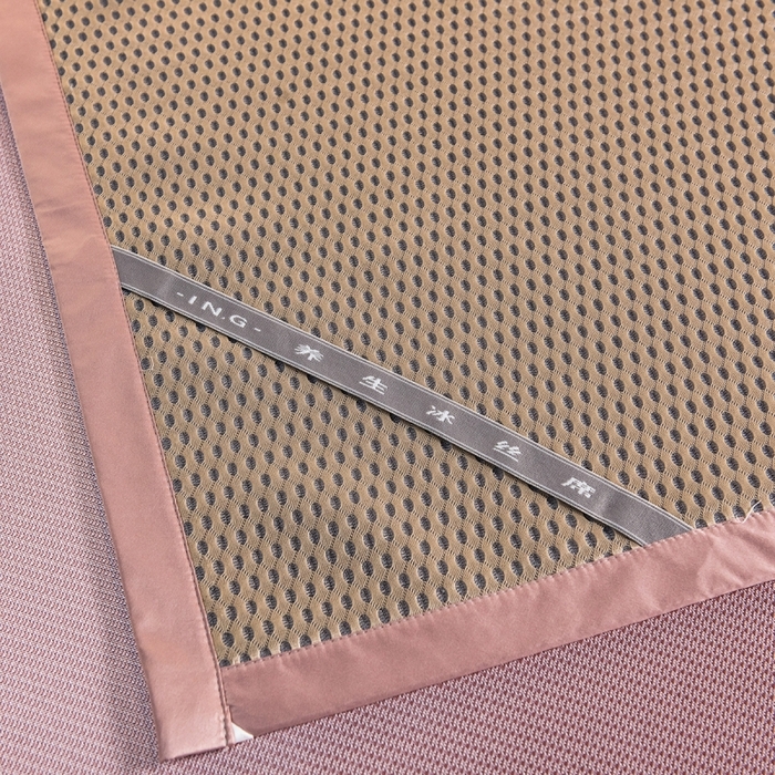 91家纺网 家纺一手货源 找家纺 印季家纺 2026新款1200D加密纯色碳光席席子凉席 嫩粉