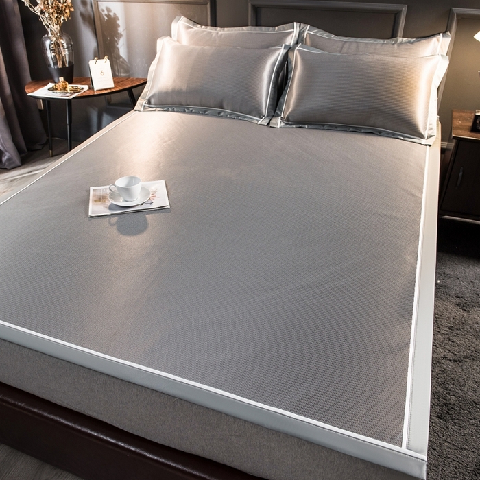 91家纺网 家纺一手货源 找家纺 印季家纺 2026新款1200D加密纯色碳光席席子凉席 浅灰