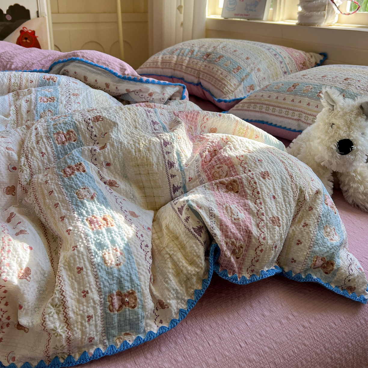 91家纺网 家纺一手货源 找家纺 水墨江南 2026新款贝壳边泡芙纱时尚印花四件套 费尔岛好友