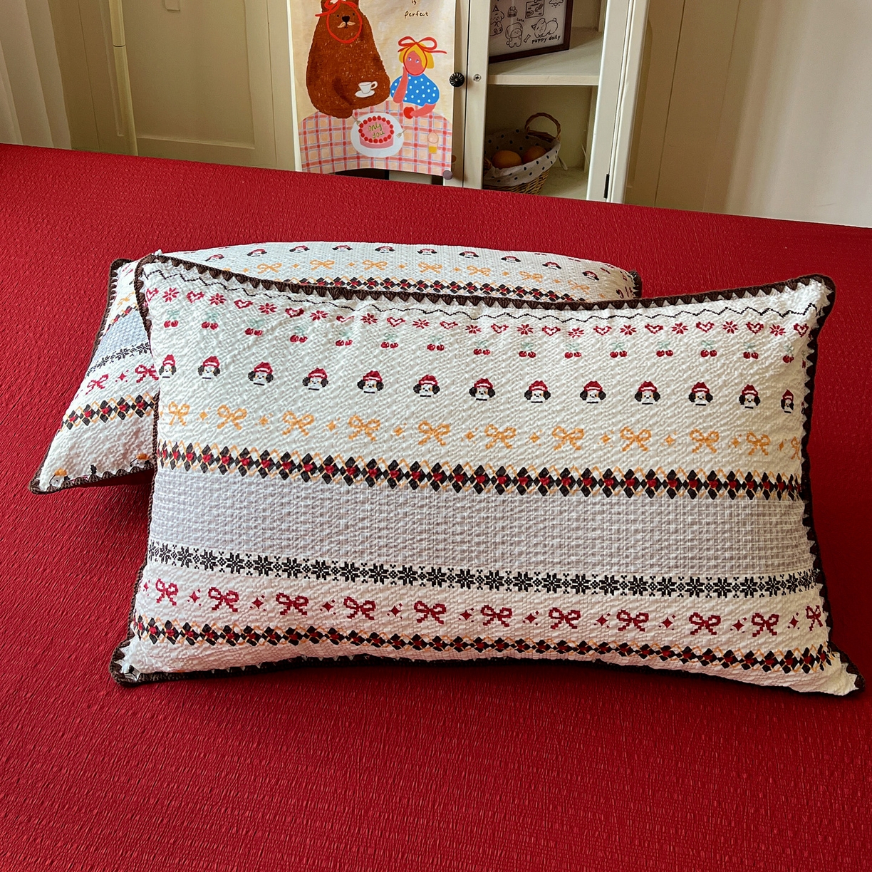 91家纺网 家纺一手货源 找家纺 水墨江南 2026新款贝壳边泡芙纱时尚印花四件套 费尔岛小狗