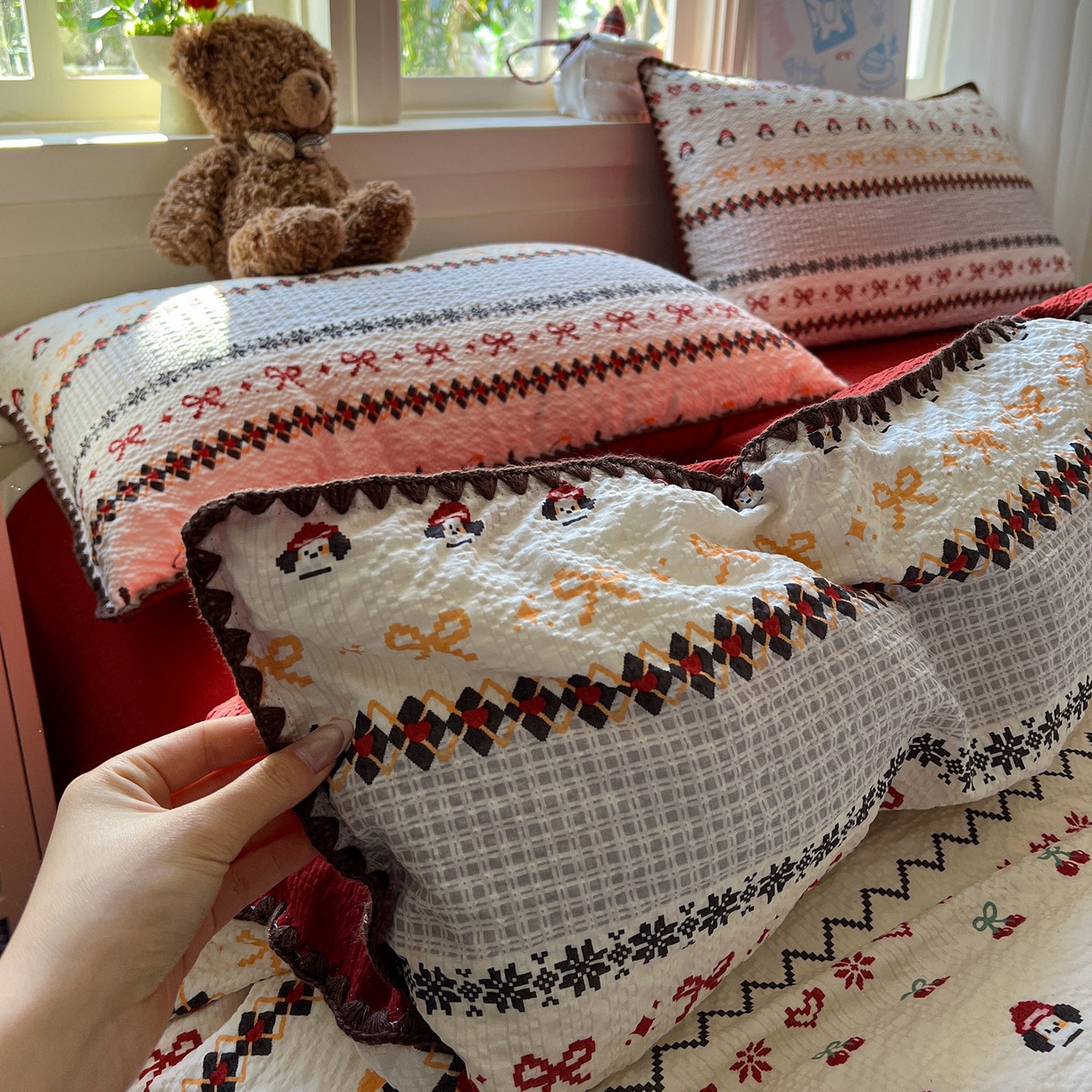 91家纺网 家纺一手货源 找家纺 水墨江南 2026新款贝壳边泡芙纱时尚印花四件套 费尔岛小狗