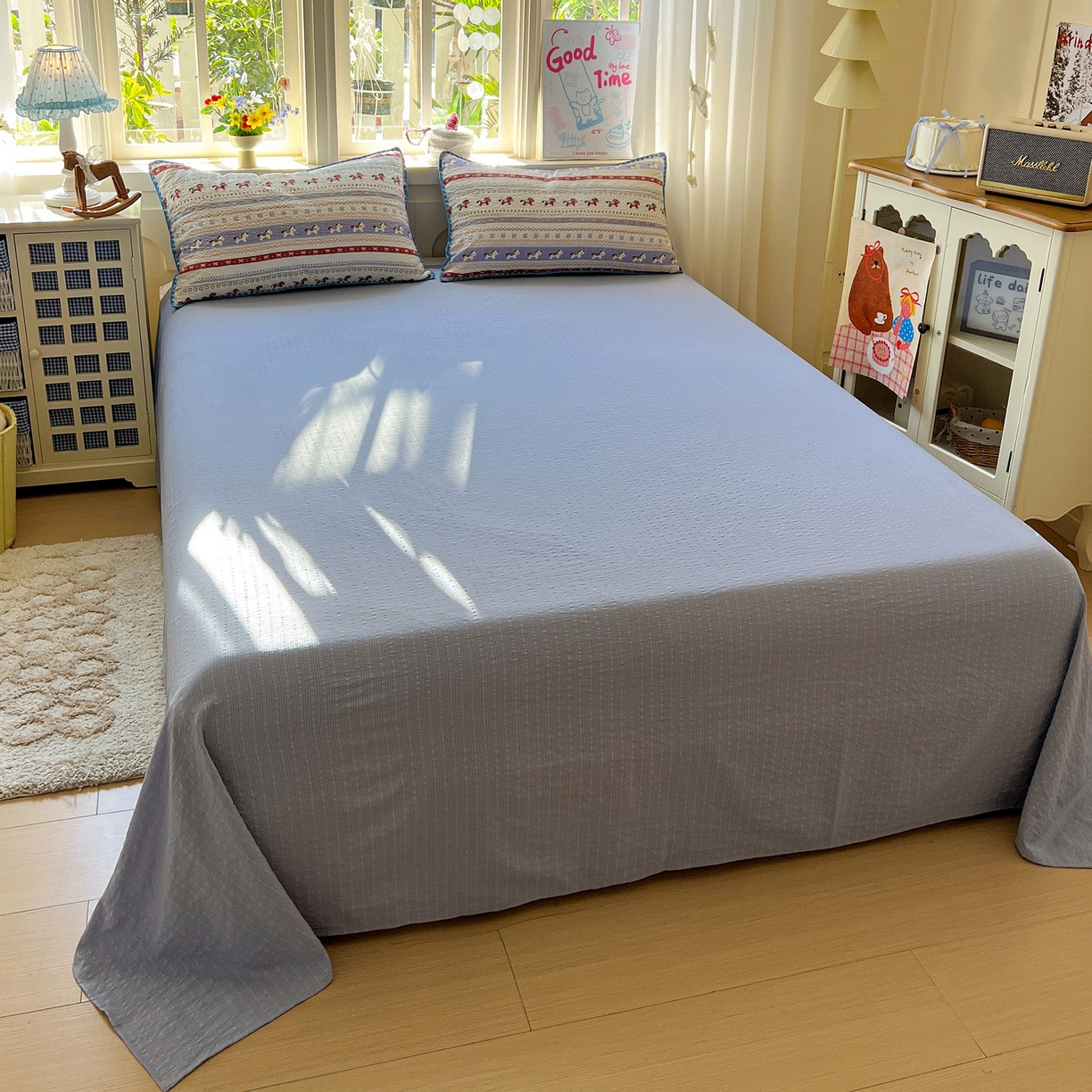 91家纺网 家纺一手货源 找家纺 水墨江南 2026新款贝壳边泡芙纱时尚印花四件套 费尔岛小马