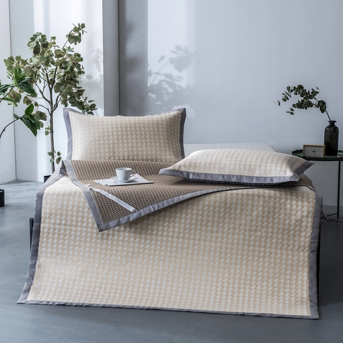 91家纺网 家纺一手货源 找家纺 印季家纺 2026新款600D千鸟格席子凉席 鹅黄