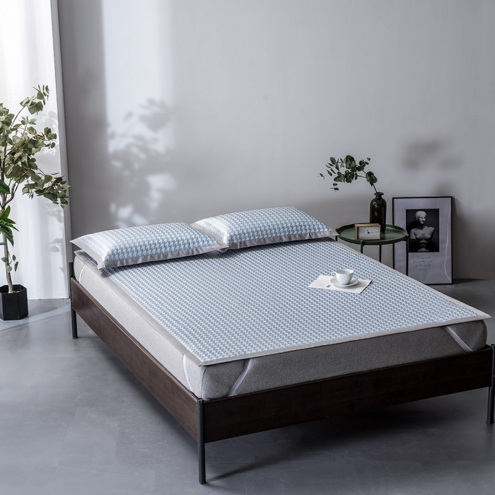 91家纺网 家纺一手货源 找家纺 印季家纺 2026新款600D千鸟格席子凉席 天蓝