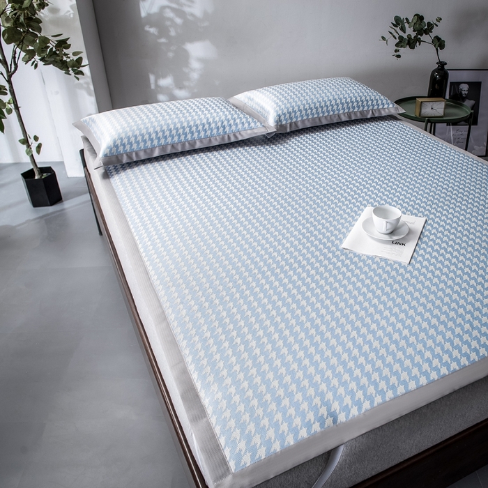 91家纺网 家纺一手货源 找家纺 印季家纺 2026新款600D千鸟格席子凉席 天蓝