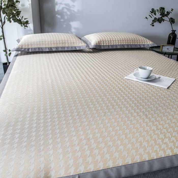 91家纺网 家纺一手货源 找家纺 印季家纺 2026新款600D千鸟格席子凉席 鹅黄