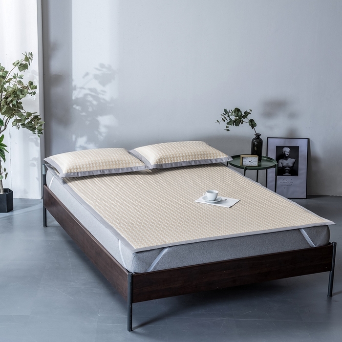 91家纺网 家纺一手货源 找家纺 印季家纺 2026新款600D千鸟格席子凉席 鹅黄