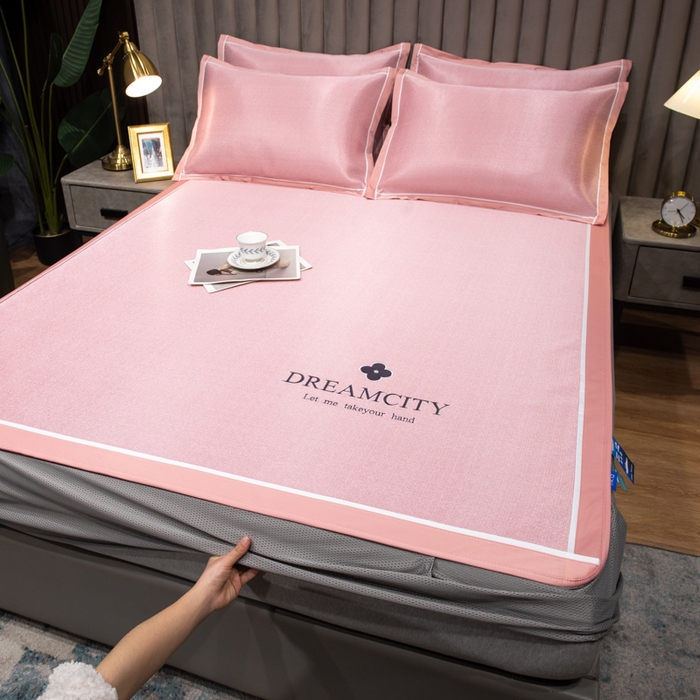 91家纺网 家纺一手货源 找家纺 印季家纺 2026新款加厚肌理纹绣花碳光席席子凉席 豆沙