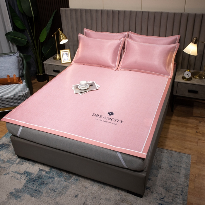 91家纺网 家纺一手货源 找家纺 印季家纺 2026新款加厚肌理纹绣花碳光席席子凉席 豆沙