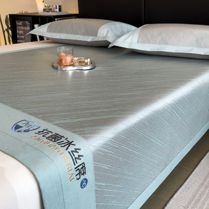 91家纺网 家纺一手货源 找家纺 印季家纺 2026新款5A级抗菌加厚绣花冰丝席-流星雨（床席款） 水绿