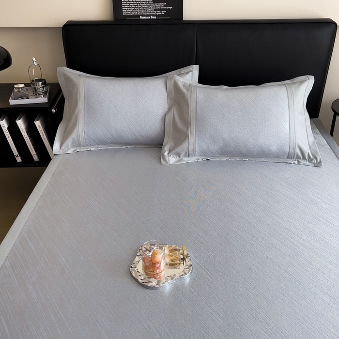 91家纺网 家纺一手货源 找家纺 印季家纺 2026新款5A级抗菌加厚绣花冰丝席-流星雨（床席款） 蓝灰