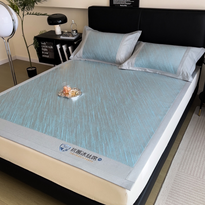 91家纺网 家纺一手货源 找家纺 印季家纺 2026新款5A级抗菌加厚绣花冰丝席-流星雨（床席款） 天蓝
