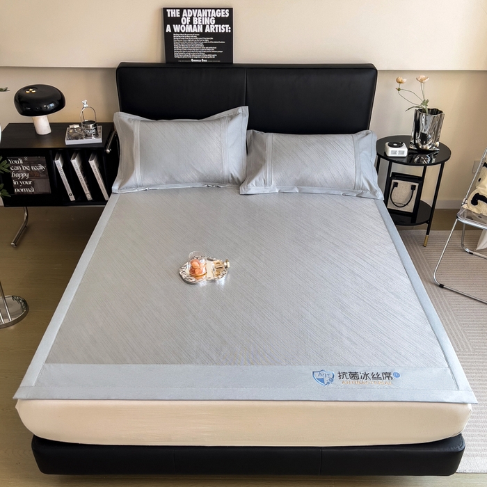 91家纺网 家纺一手货源 找家纺 印季家纺 2026新款5A级抗菌加厚绣花冰丝席-流星雨（床席款） 银灰