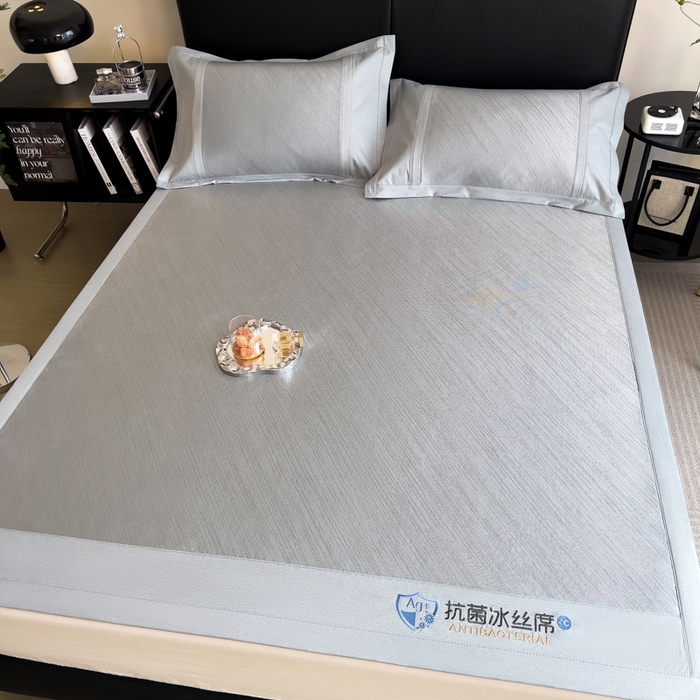 91家纺网 家纺一手货源 找家纺 印季家纺 2026新款5A级抗菌加厚绣花冰丝席-流星雨（床席款） 银灰