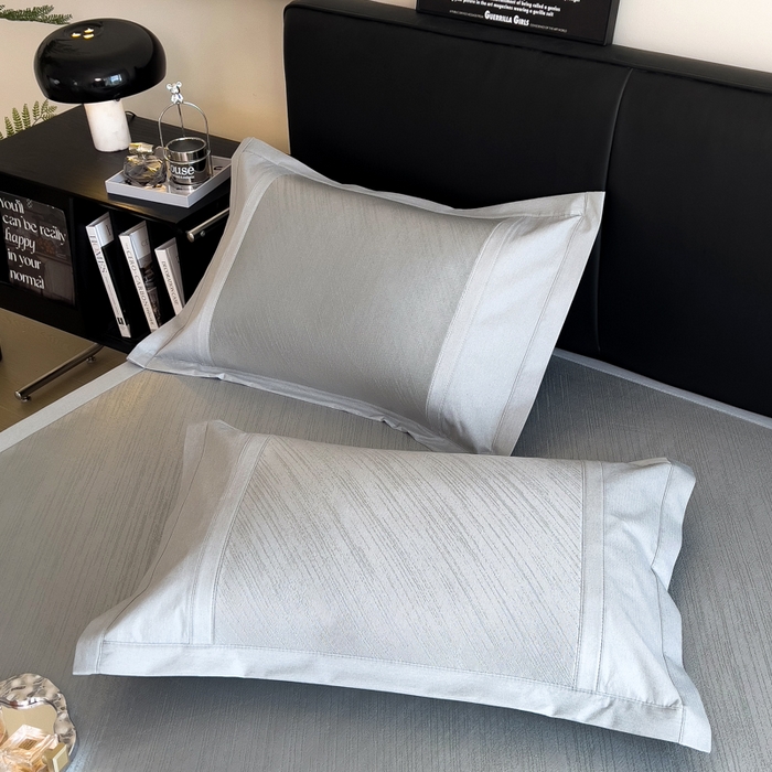 91家纺网 家纺一手货源 找家纺 印季家纺 2026新款5A级抗菌加厚绣花冰丝席-流星雨（床席款） 银灰