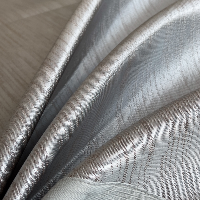 91家纺网 家纺一手货源 找家纺 印季家纺 2026新款5A级抗菌加厚绣花冰丝席-流星雨（床席款） 灰咖