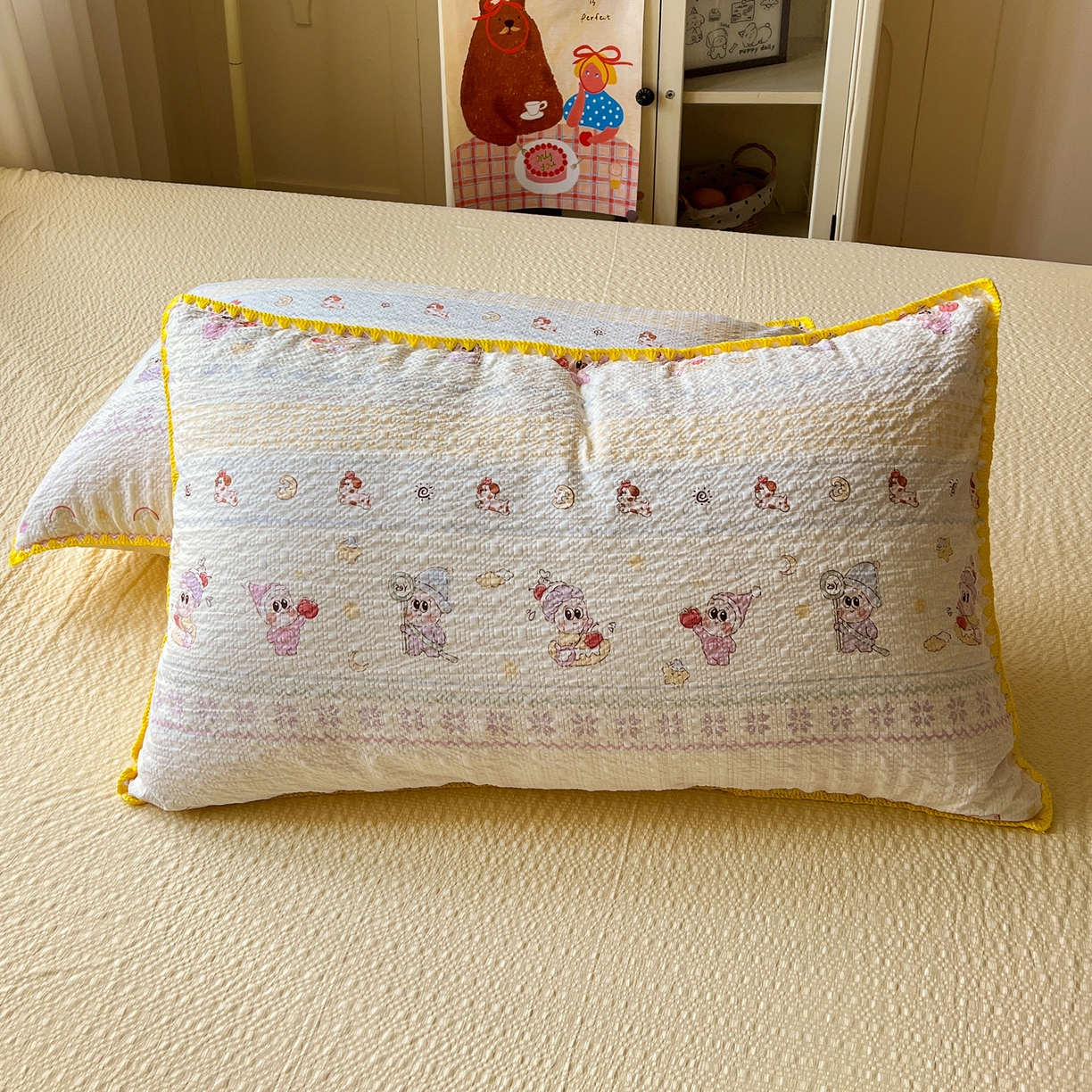 91家纺网 家纺一手货源 找家纺 水墨江南 2026新款贝壳边泡芙纱时尚印花四件套 黄色星仔