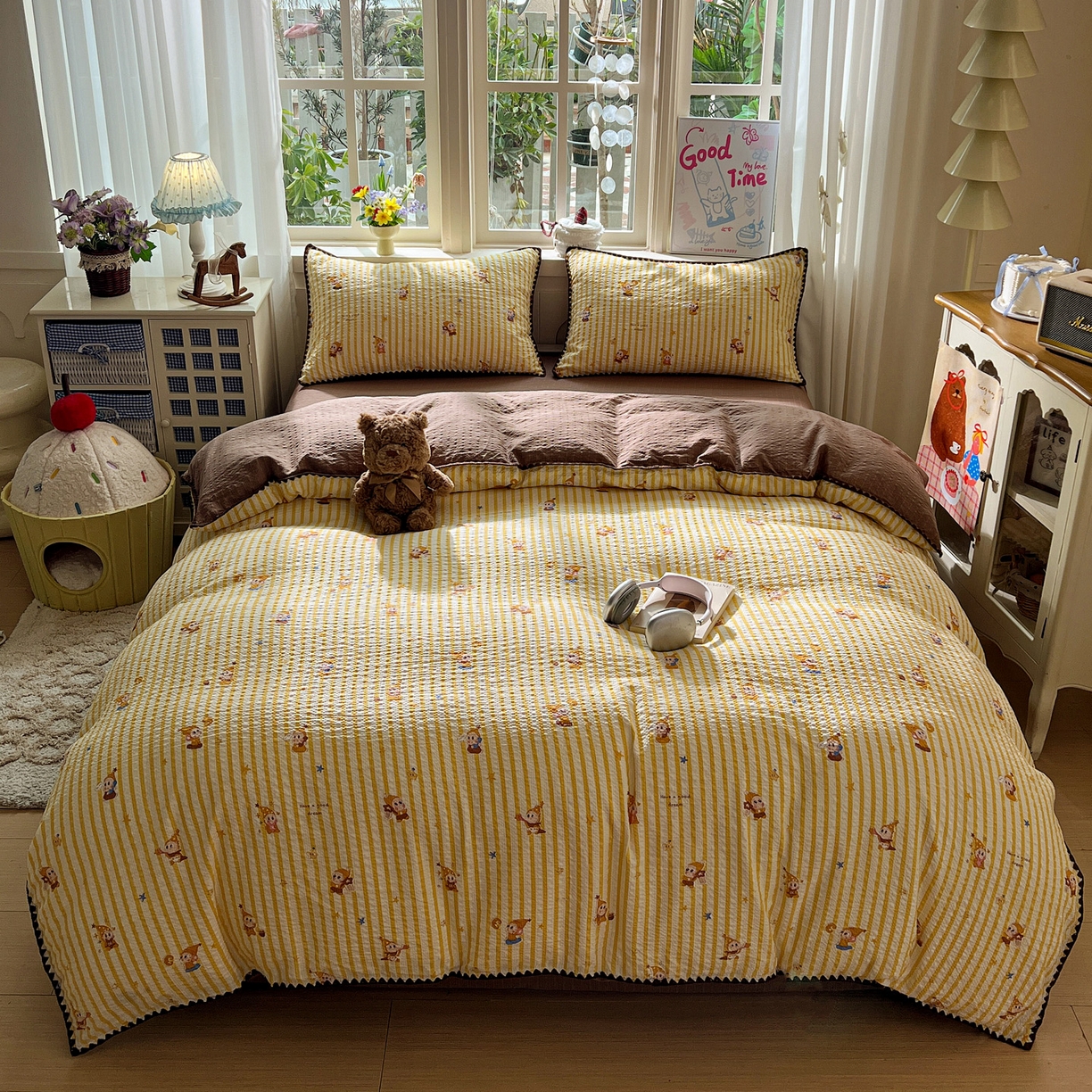 91家纺网 家纺一手货源 找家纺 水墨江南 2026新款贝壳边泡芙纱时尚印花四件套 条纹星仔