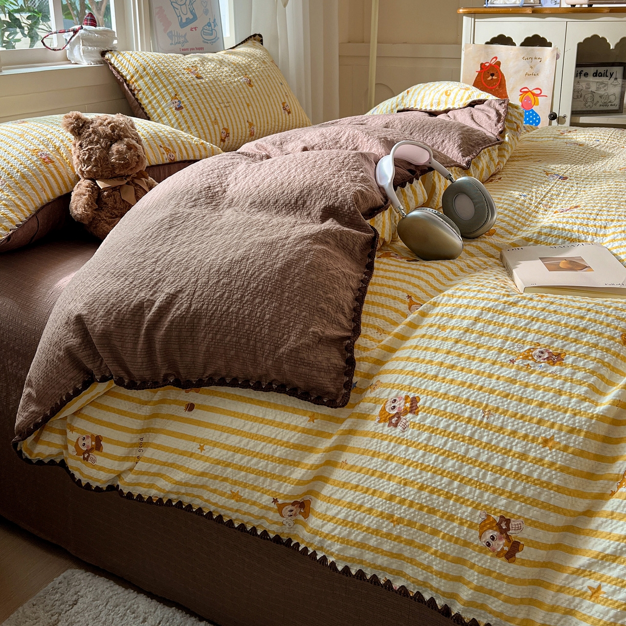 91家纺网 家纺一手货源 找家纺 水墨江南 2026新款贝壳边泡芙纱时尚印花四件套 条纹星仔