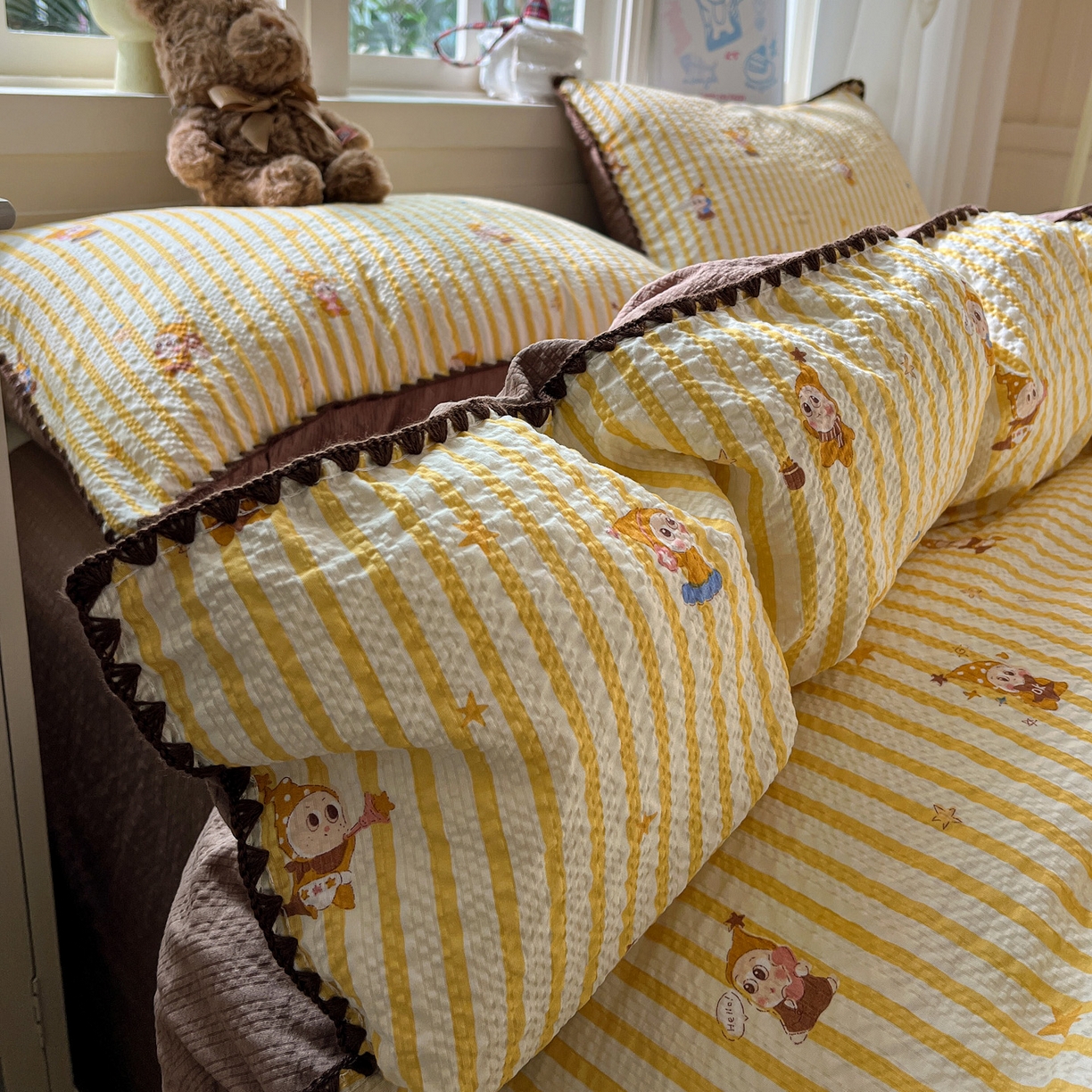 91家纺网 家纺一手货源 找家纺 水墨江南 2026新款贝壳边泡芙纱时尚印花四件套 条纹星仔