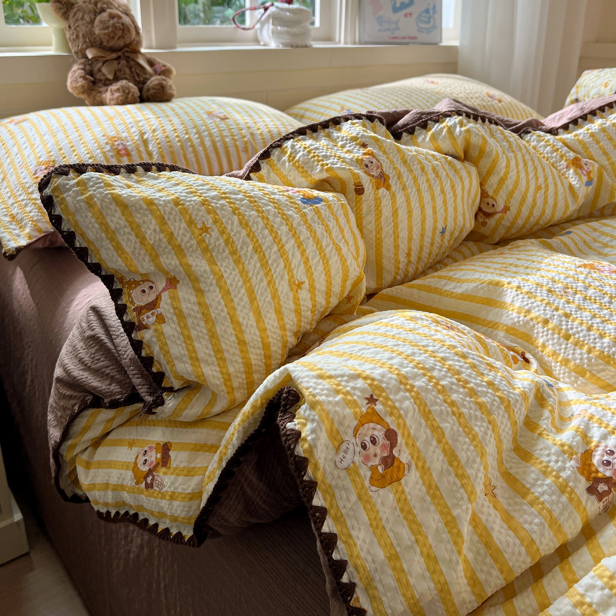 91家纺网 家纺一手货源 找家纺 水墨江南 2026新款贝壳边泡芙纱时尚印花四件套 条纹星仔