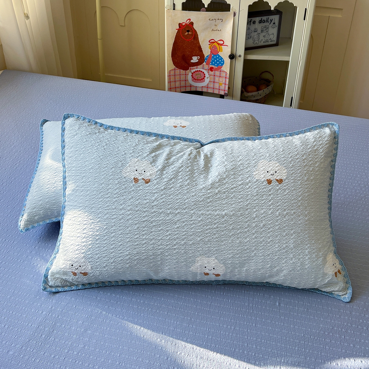 91家纺网 家纺一手货源 找家纺 水墨江南 2026新款贝壳边泡芙纱时尚印花四件套 小云朵