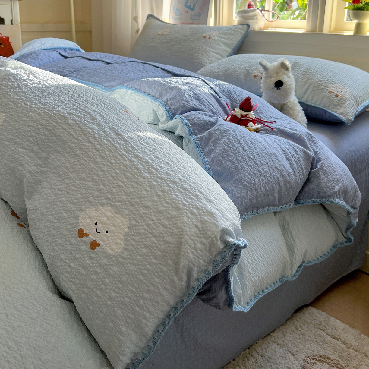 91家纺网 家纺一手货源 找家纺 水墨江南 2026新款贝壳边泡芙纱时尚印花四件套 小云朵