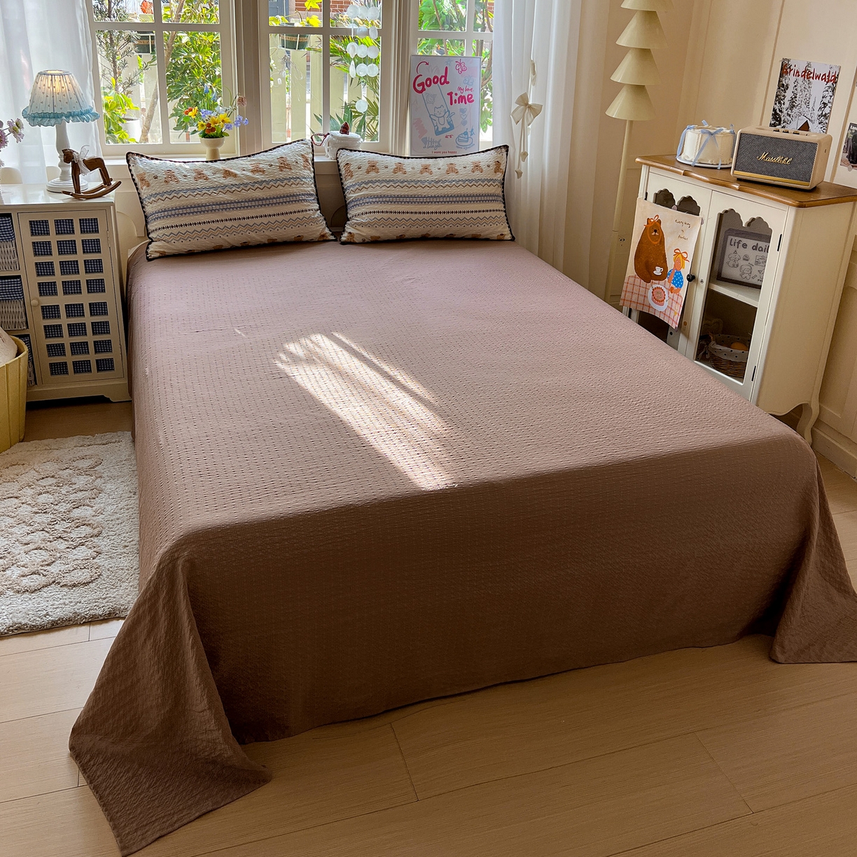 91家纺网 家纺一手货源 找家纺 水墨江南 2026新款贝壳边泡芙纱时尚印花四件套 熊多多