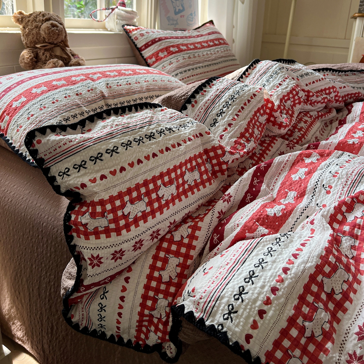 水墨江南 2026新款贝壳边泡芙纱时尚印花四件套 樱桃狗狗