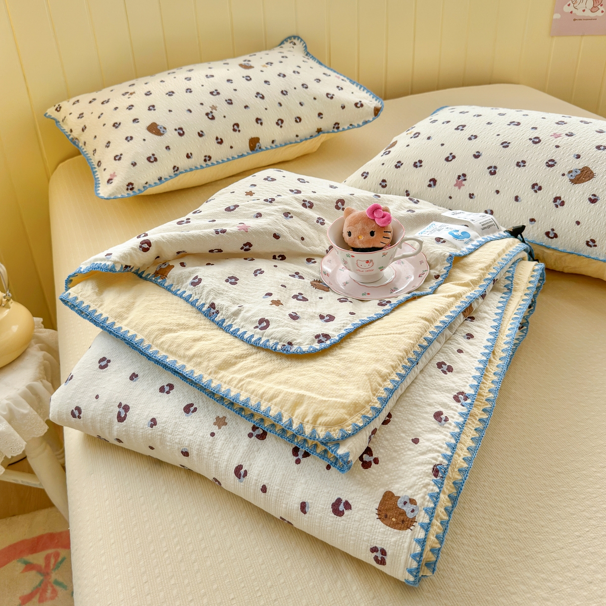 91家纺网 家纺一手货源 找家纺 初念 2026新款泡芙纱贝壳绣三角针夏被 提供买家秀 贝壳绣-豹纹蓝星