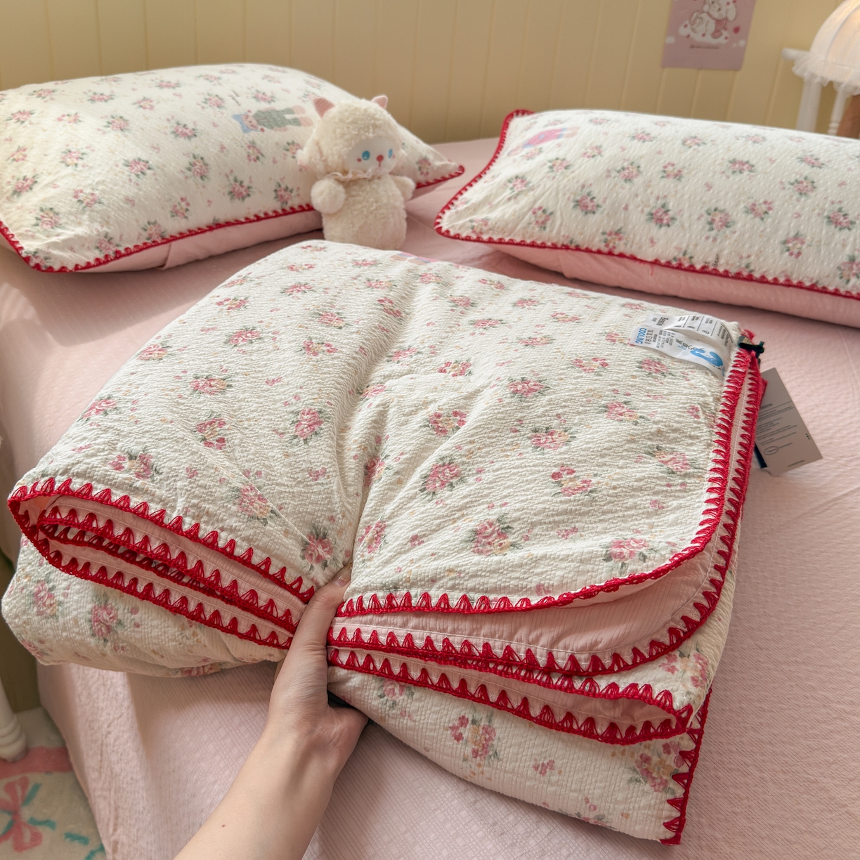 91家纺网 家纺一手货源 找家纺 （总）初念 2026新款泡芙纱贝壳绣三角针夏被 提供买家秀