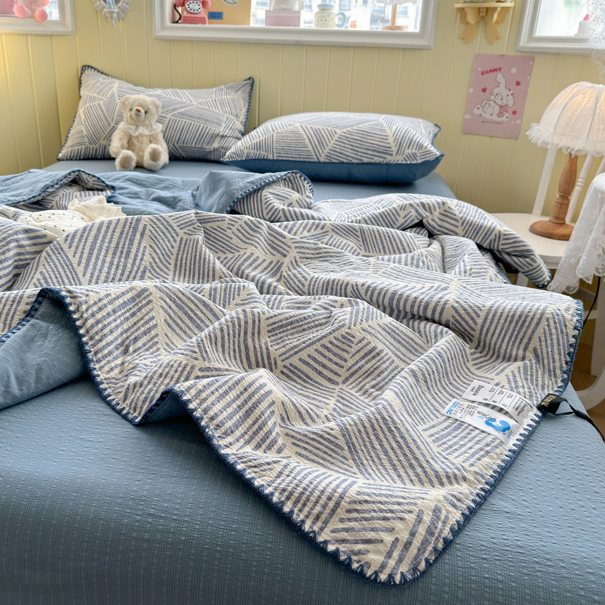 91家纺网 家纺一手货源 找家纺 初念 2026新款泡芙纱贝壳绣三角针夏被 提供买家秀 贝壳绣-浅川纹