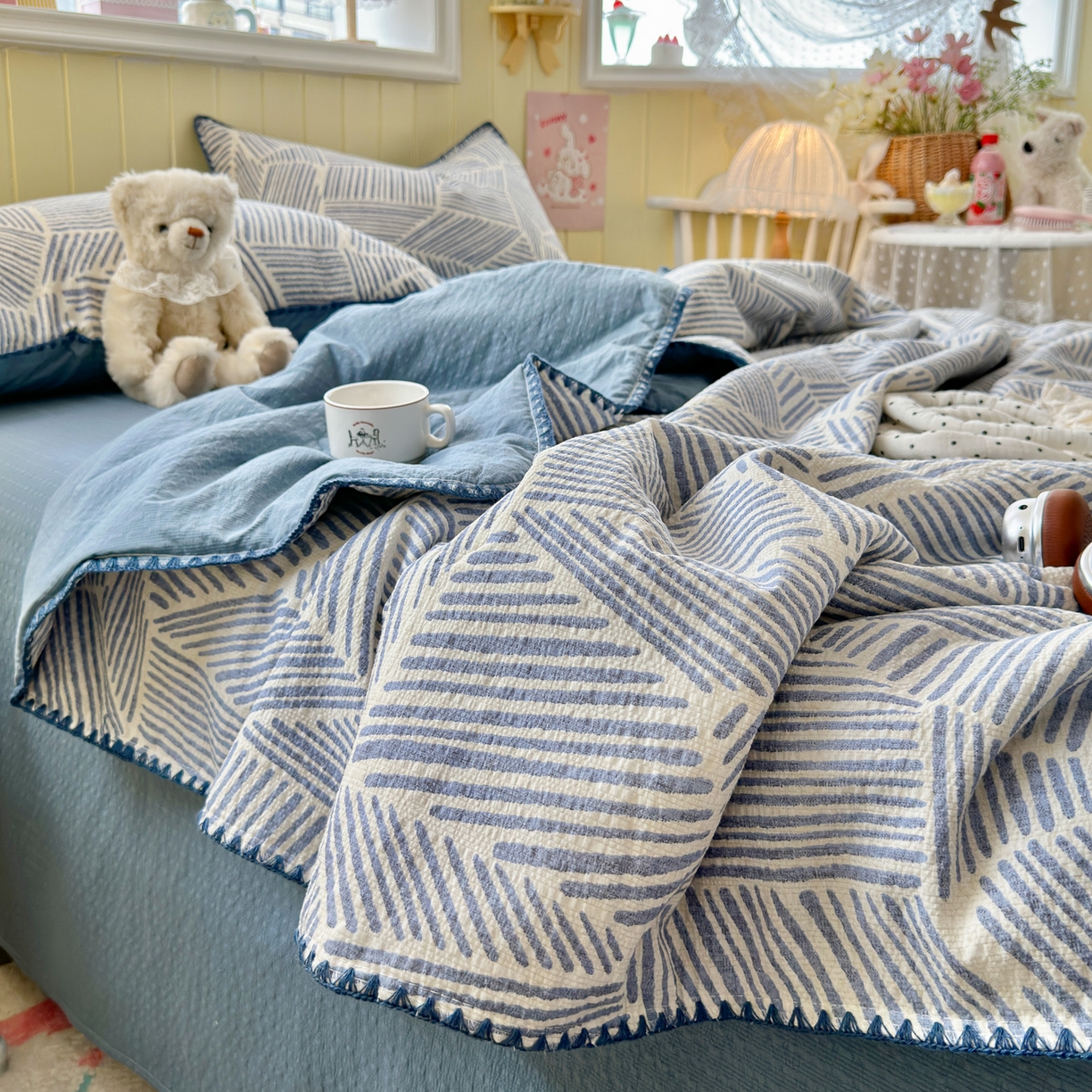 91家纺网 家纺一手货源 找家纺 初念 2026新款泡芙纱贝壳绣三角针夏被 提供买家秀 贝壳绣-浅川纹