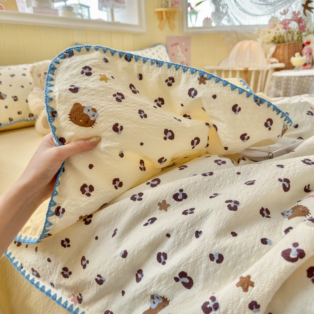 91家纺网 家纺一手货源 找家纺 初念 2026新款泡芙纱贝壳绣三角针夏被 提供买家秀 贝壳绣-豹纹蓝星