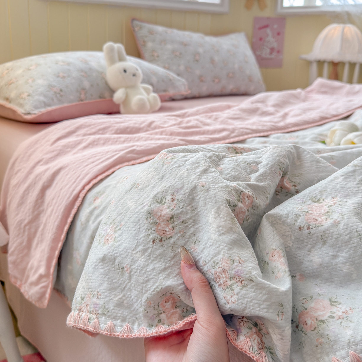 91家纺网 家纺一手货源 找家纺 初念 2026新款泡芙纱贝壳绣三角针夏被 提供买家秀 贝壳绣-柔诗意