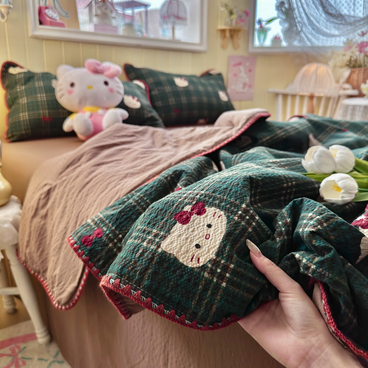 91家纺网 家纺一手货源 找家纺 初念 2026新款泡芙纱贝壳绣三角针夏被 提供买家秀 贝壳绣-绿格小猫