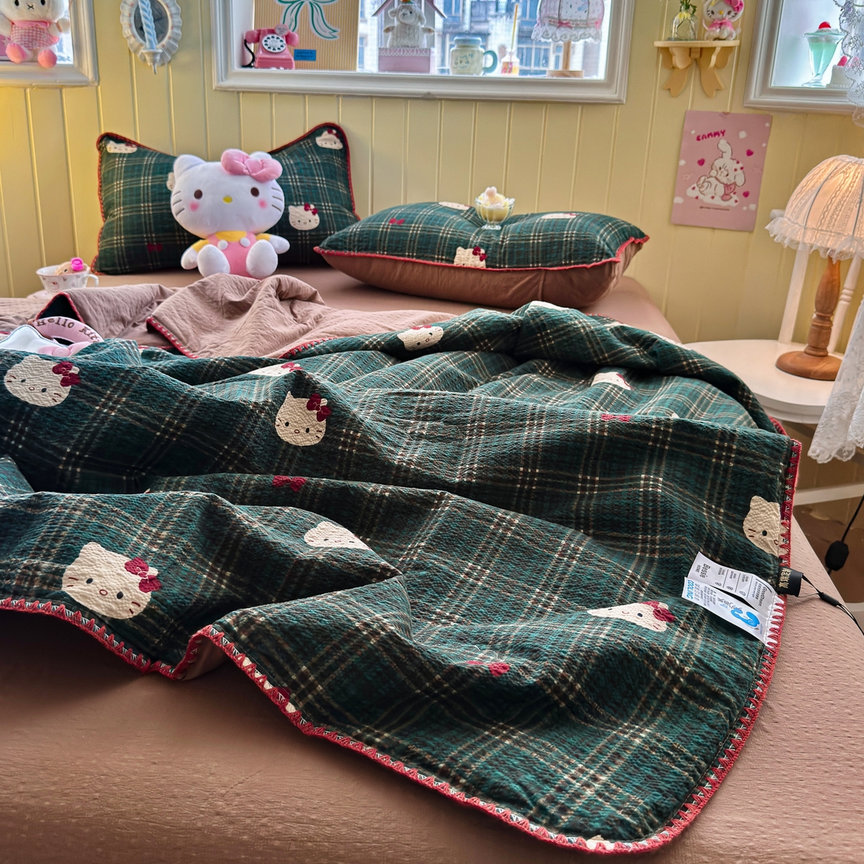 91家纺网 家纺一手货源 找家纺 初念 2026新款泡芙纱贝壳绣三角针夏被 提供买家秀 贝壳绣-绿格小猫