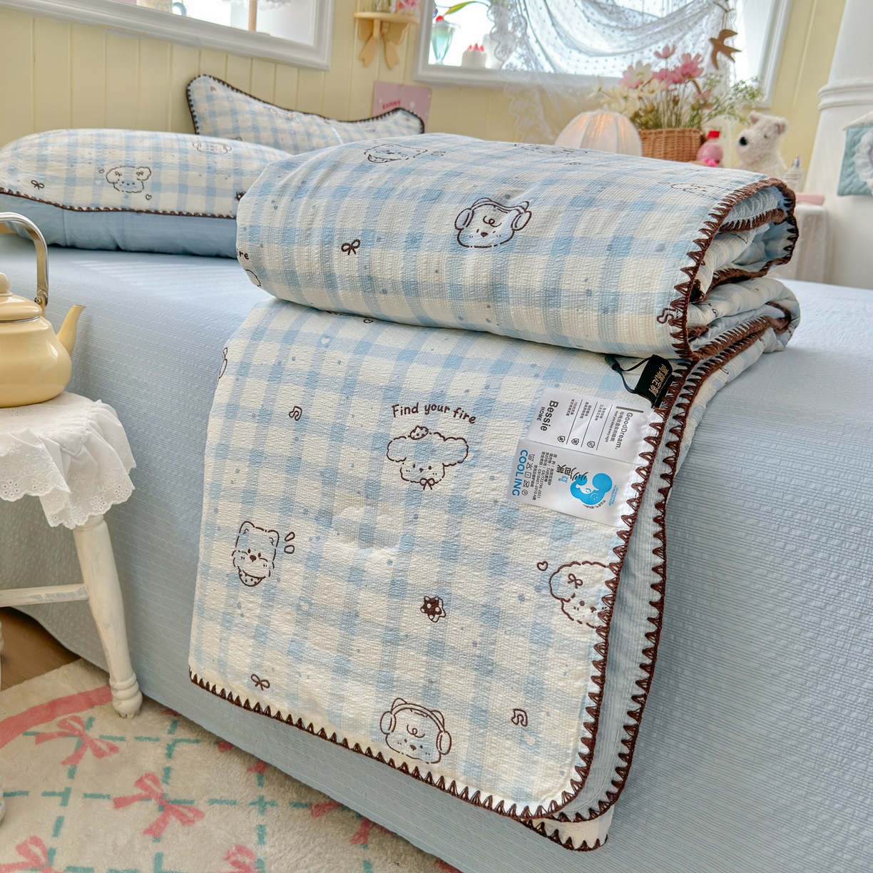 91家纺网 家纺一手货源 找家纺 初念 2026新款泡芙纱贝壳绣三角针夏被 提供买家秀 贝壳绣-机智蓝狗