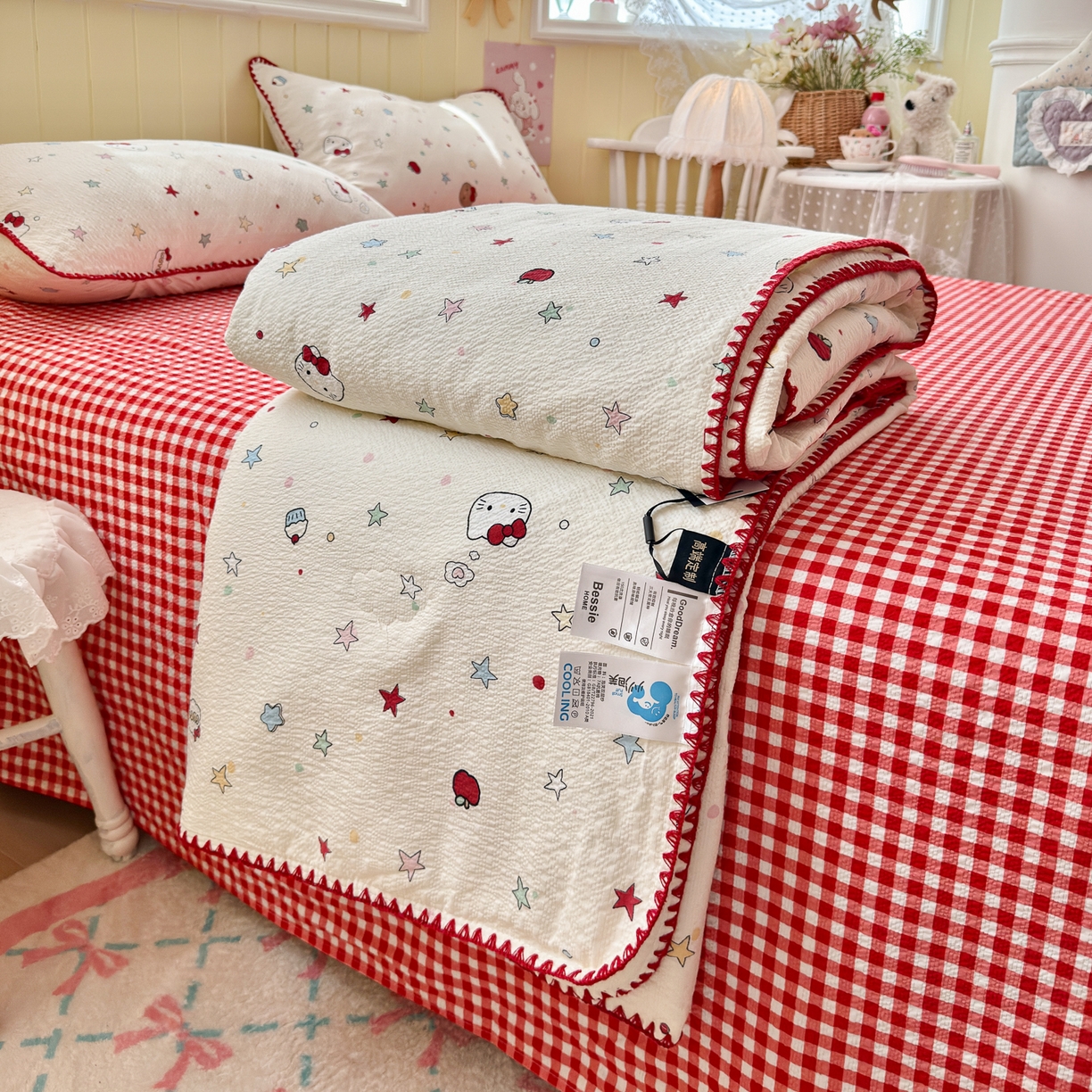 91家纺网 家纺一手货源 找家纺 初念 2026新款泡芙纱贝壳绣三角针夏被 提供买家秀 贝壳绣-星芒凯蒂