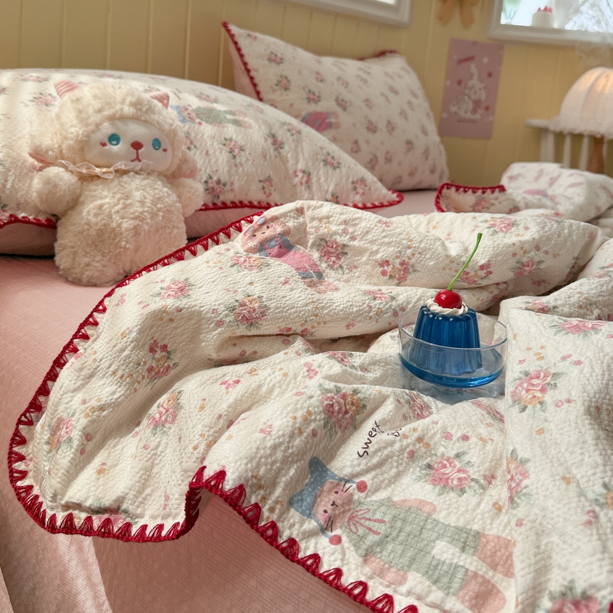 91家纺网 家纺一手货源 找家纺 初念 2026新款泡芙纱贝壳绣三角针夏被 提供买家秀 贝壳绣-甜卷兔兔