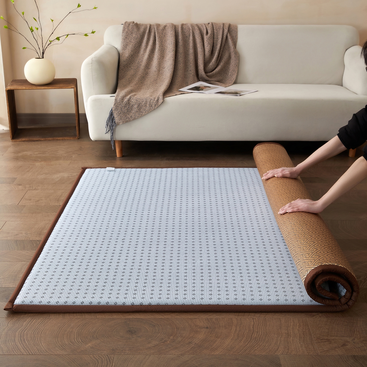 91家纺网 家纺一手货源 找家纺 航途席业 2026新款冰丝凉席地垫 回字冰藤