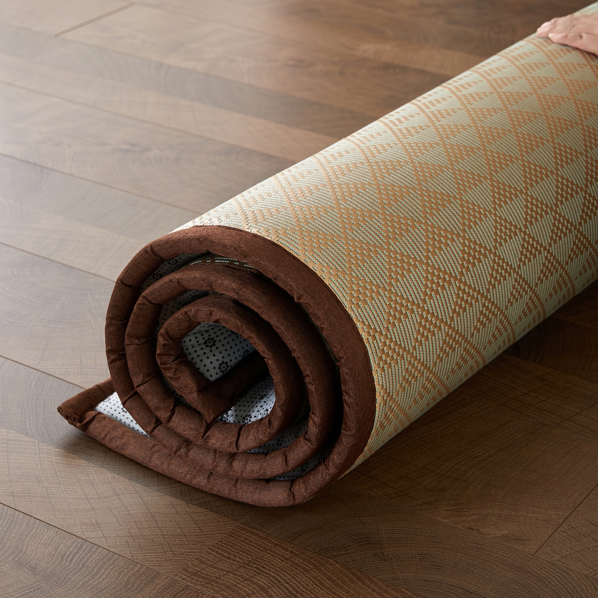 91家纺网 家纺一手货源 找家纺 航途席业 2026新款冰丝凉席地垫 三角绿冰藤