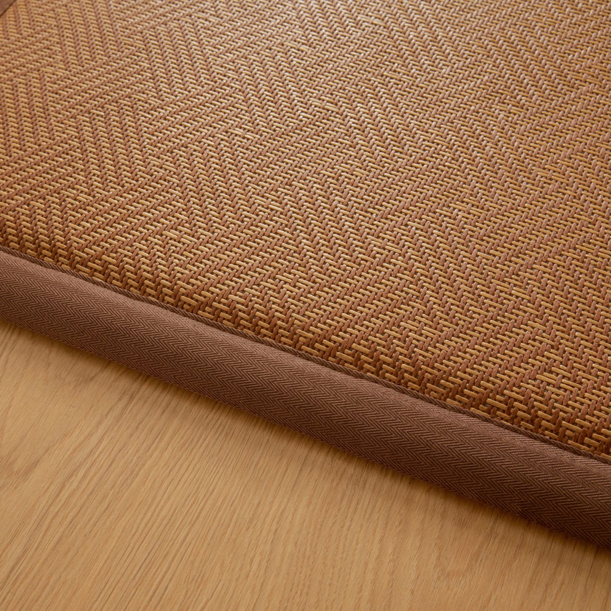 91家纺网 家纺一手货源 找家纺 航途席业 2026新款拼接格榻榻米地垫 饼干花