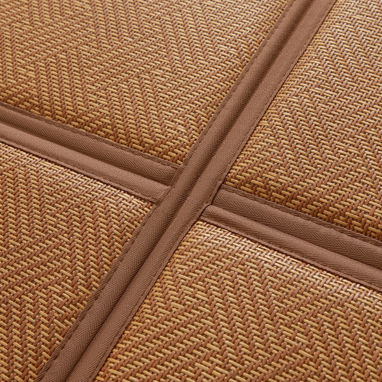 91家纺网 家纺一手货源 找家纺 航途席业 2026新款拼接格榻榻米地垫 饼干花