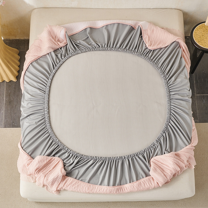 91家纺网 家纺一手货源 找家纺 桂雅居 2026新款高分子冰感蕾丝床裙床笠款凉席三件套 浅夏桃风