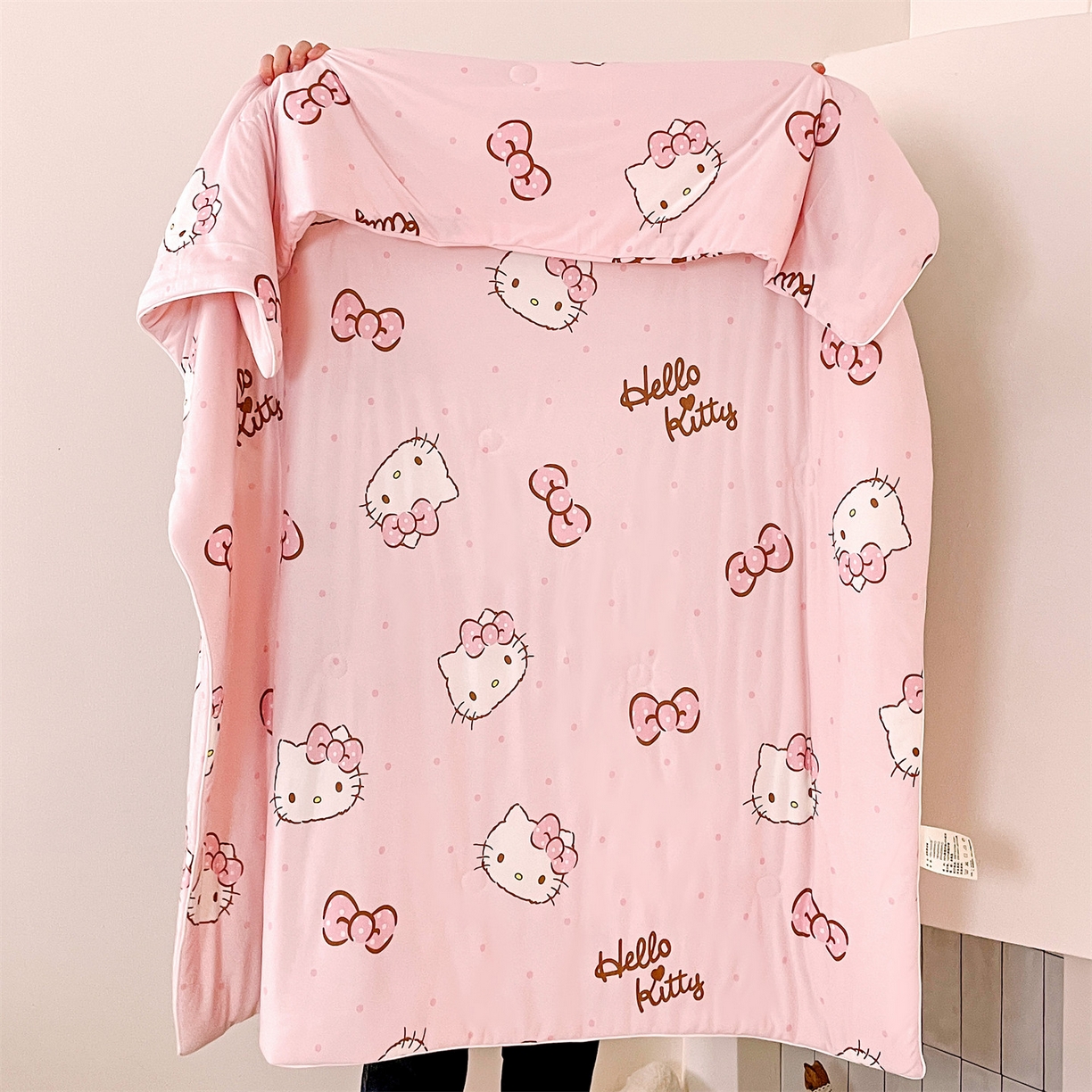 91家纺网 家纺一手货源 找家纺 名兮家居 2026新款A类经典奥特曼三丽鸥儿童针织棉夏凉被空调被【含防伪标】 针织夏被-呆萌kt