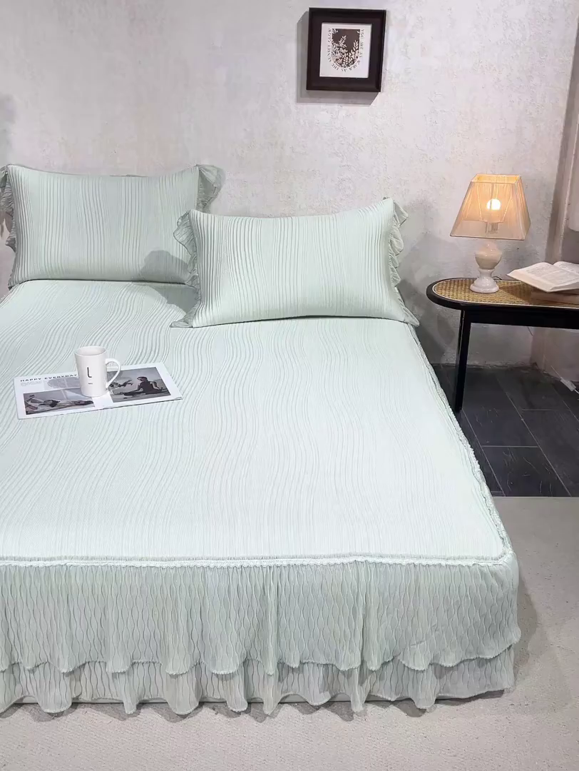 91家纺网 家纺一手货源 找家纺 桂雅居 2026新款高分子冰感蕾丝床裙床笠款凉席三件套 清氧浅绿