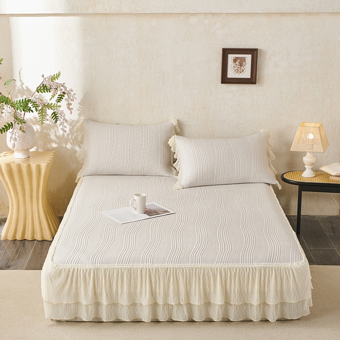 91家纺网 家纺一手货源 找家纺 桂雅居 2026新款高分子冰感蕾丝床裙床笠款凉席三件套 柔雾奶咖