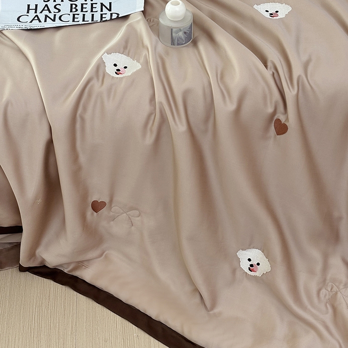 91家纺网 家纺一手货源 找家纺 波比可可 2026新款春夏凉感莱赛尔60支兰精天丝绣花夏被四件套 小美好 棕