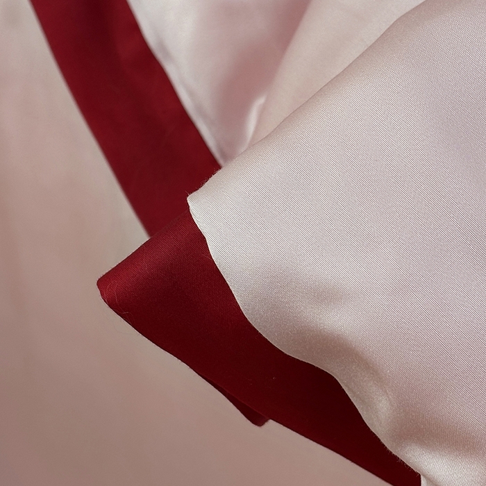 91家纺网 家纺一手货源 找家纺 波比可可 2026新款春夏凉感莱赛尔60支兰精天丝绣花夏被四件套 小樱桃   粉